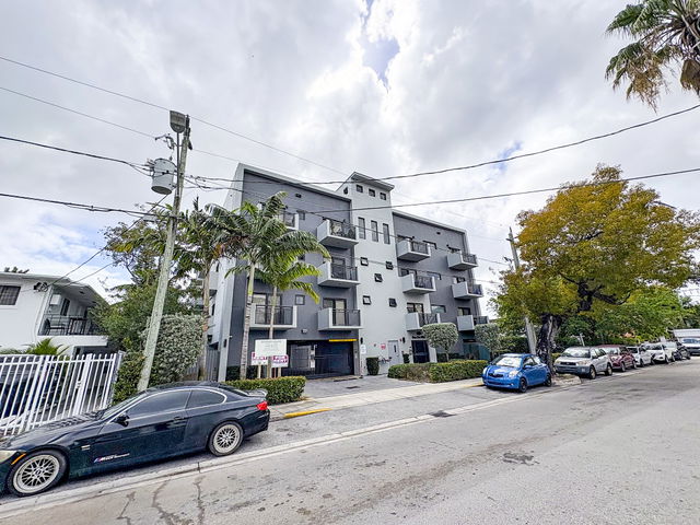 Brickell Riverview  photo 2